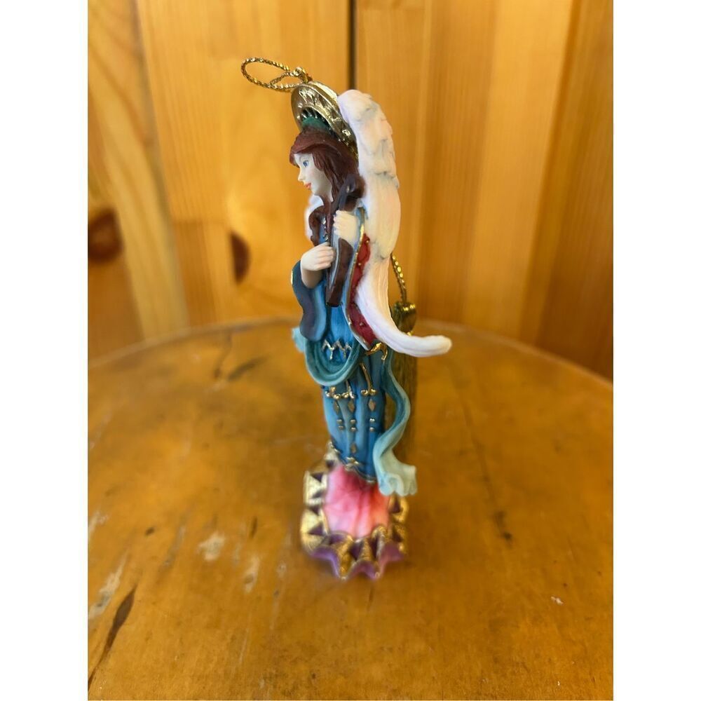 Lenox Angel of Glory Holding Harp Ornament Christmas,  resin (8547) - Picture 2 of 6